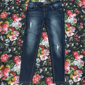 Paris Blues skinny stretch jegging dark wash distressed size 9